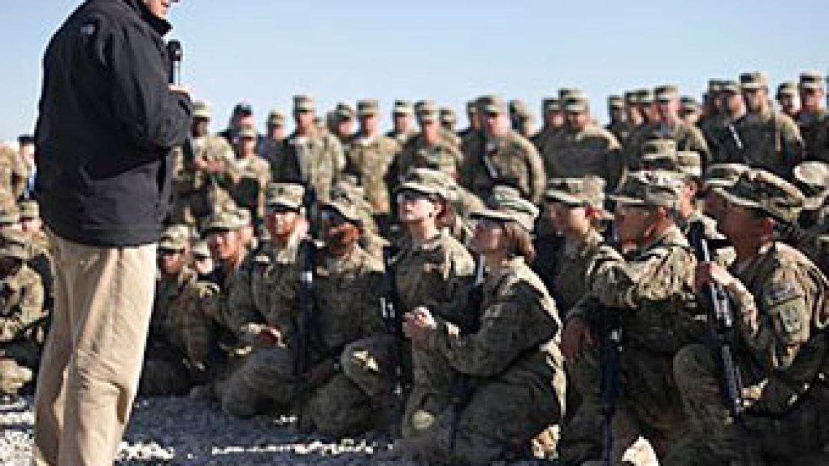 Военният министър на САЩ излъга войниците в Афганистан, че ще спечелят войната
