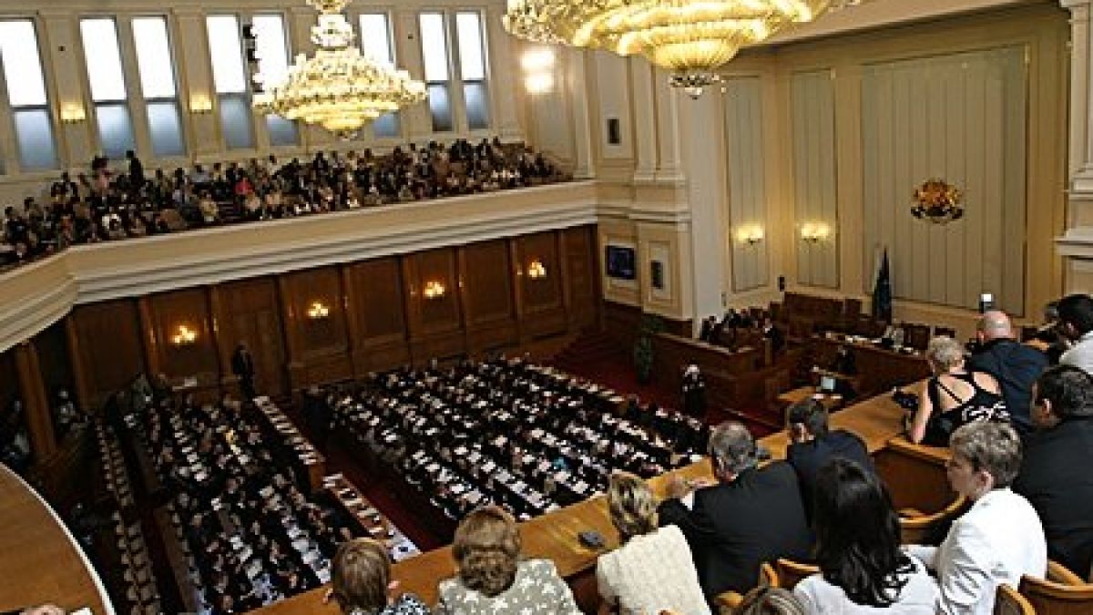 Глобяват за липсата на трудов договор и работниците