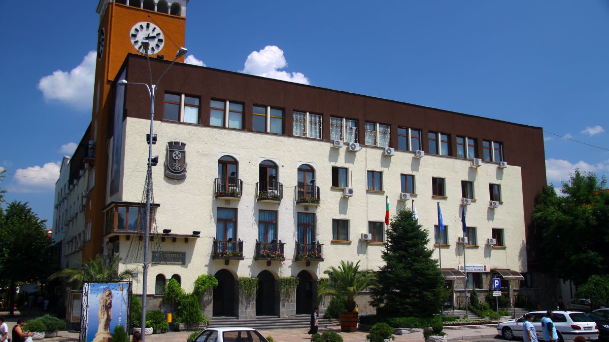 Лек трус люшна Хасковско