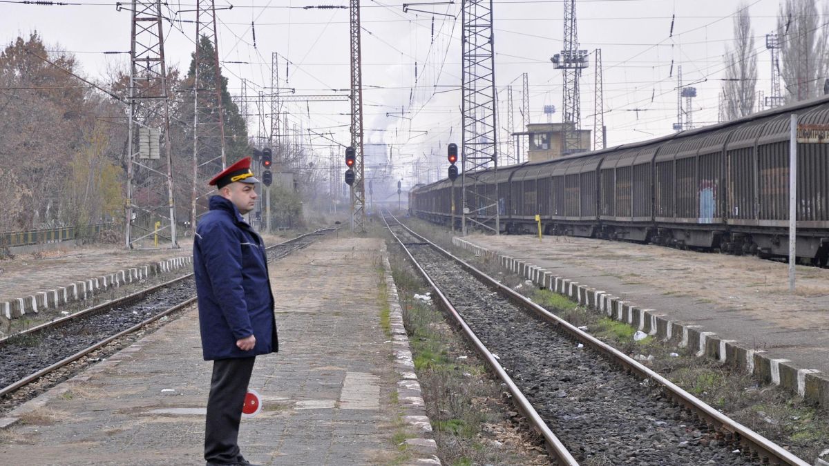 Стачката на железничарите приключи