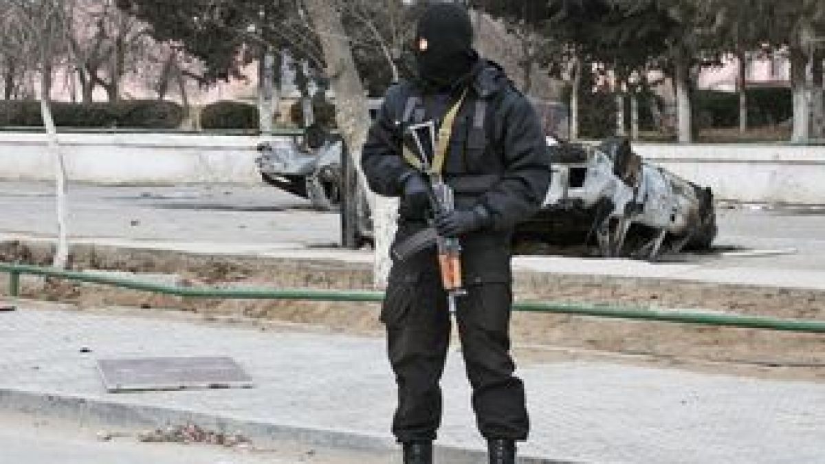 Жестоко потушиха безредици в казахстанско селище
