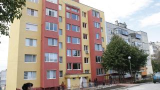 Задължават ни да санираме блоковете по закон