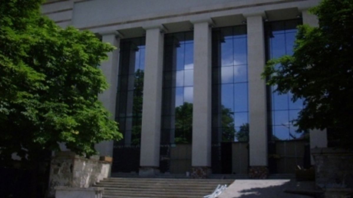 Сцената в Градския дом на културата в Пловдив без Акт 16
