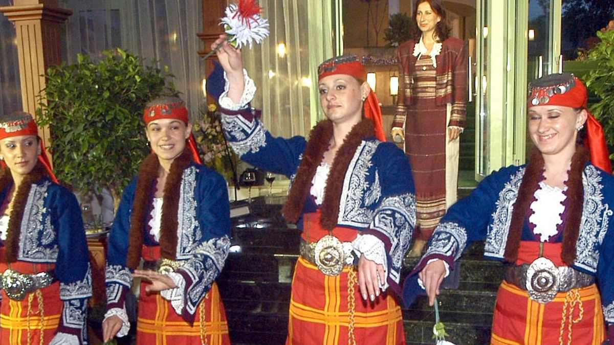 Кабинетът ще финансира ансамбъл "Родопа"