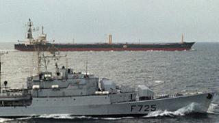 Reuters: Иран е на крачка да минира Ормузкия проток, задава се петролен шок