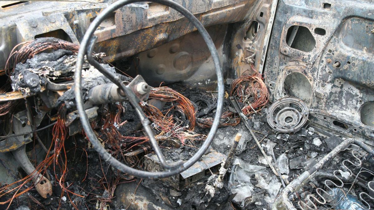 Три автомобила горяха Бургас тази нощ 