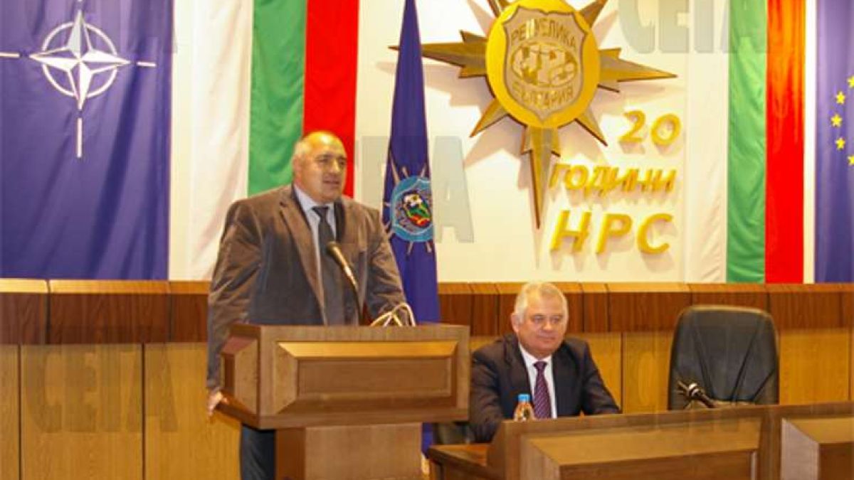 Кому е изгодно да се руши разузнавателната система в България?