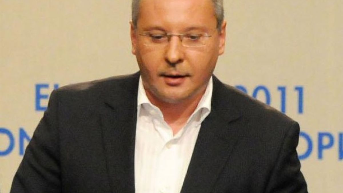 Станишев: ГЕРБ хвърли 100 млн. лева в изборите 