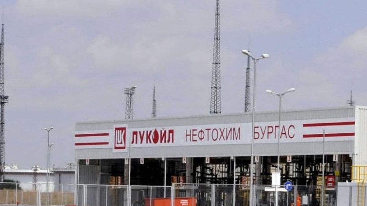Връщат лиценза на “Лукойл”