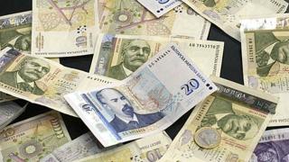 Баба даде 70 000 лв. на телефонни измамници