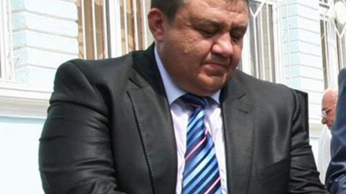 Кметът на Съединение се бори за живота си