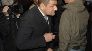 Амигоса влиза в затвора за 3 години 