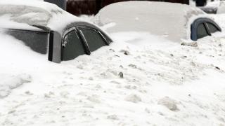 Продължава снежната блокада в Румъния