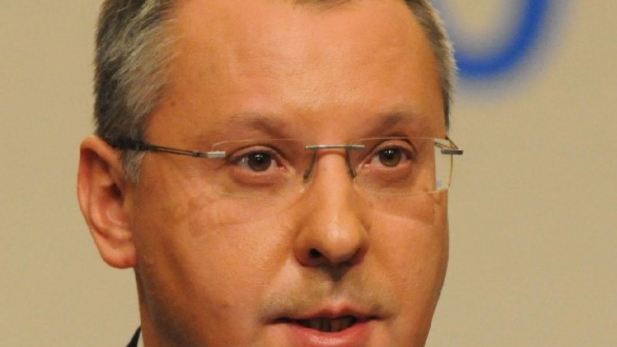 Станишев: Меркел и Саркози заблуждават младите безработни