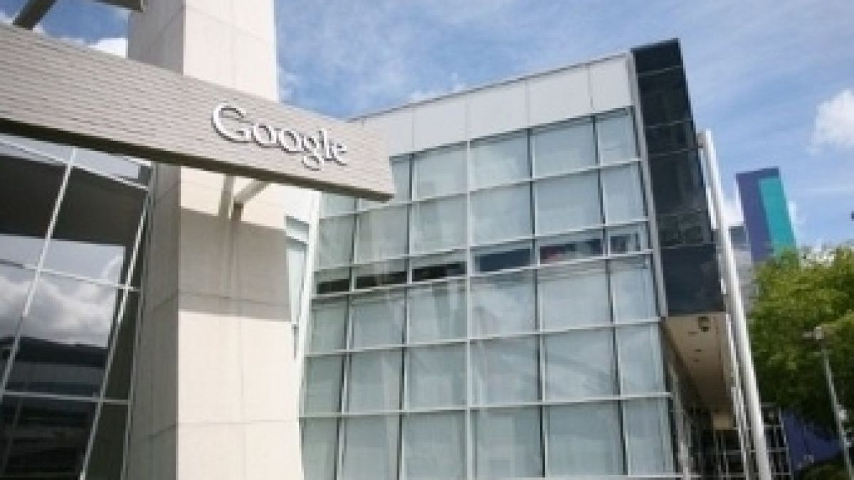 Google ще конкурира Apple и с физически магазини