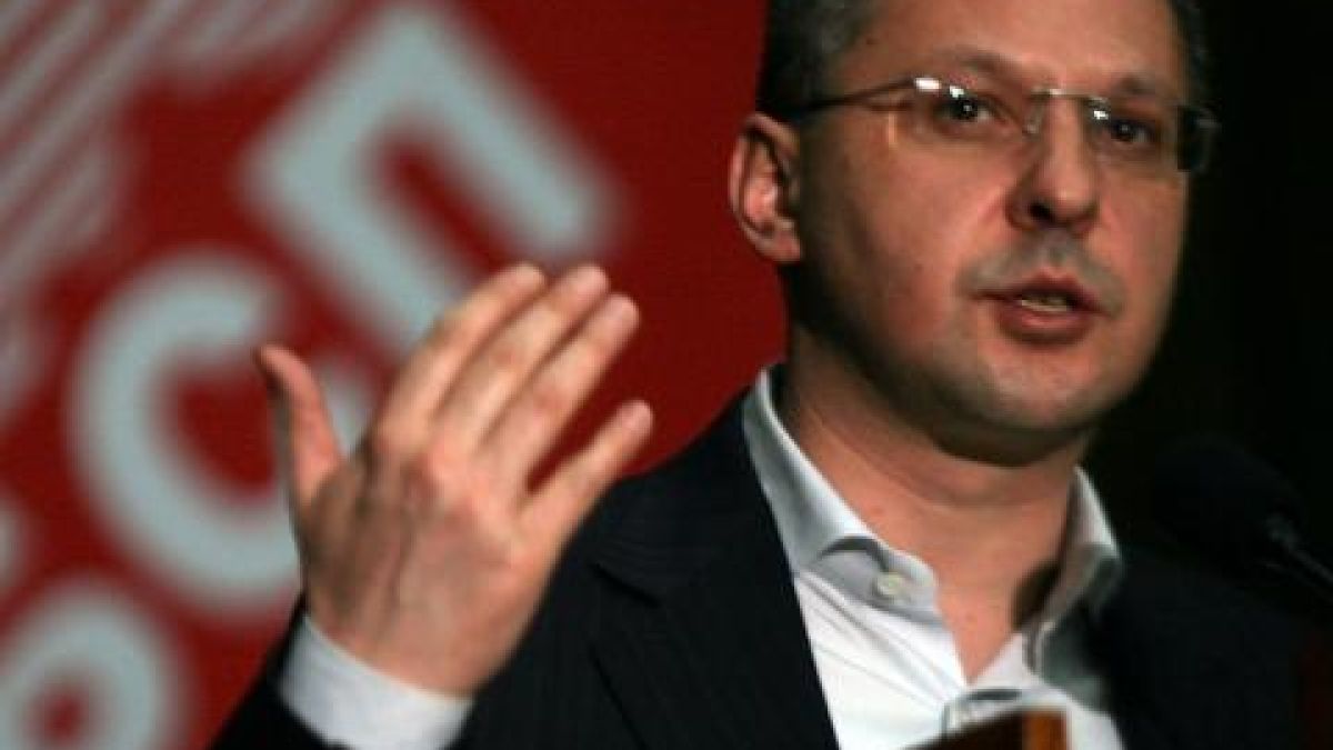 Станишев: В кризата БСП трябва да стане по-лява