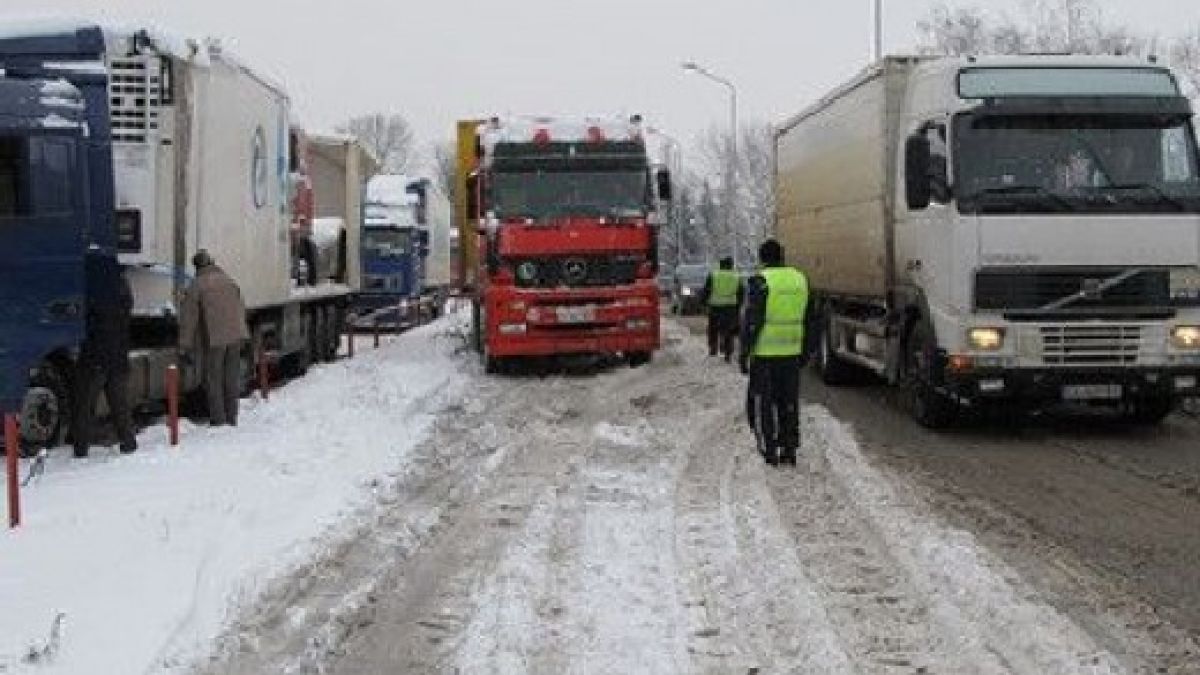 Възстановено е движението на  Дунав мост 