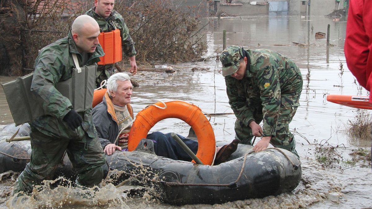 Военните се отчетоха за акциите си в Хасковско 