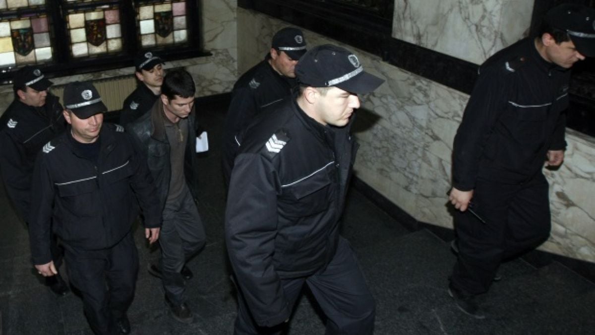 Ники Пилето откачи без дрога, Ковачки психяса тотално