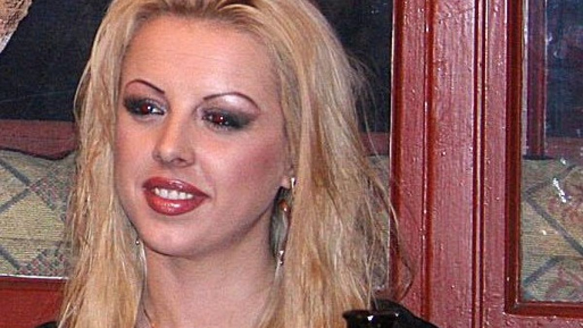 Фолкзвездата Кати: Не погребах баща си, защото ме изостави