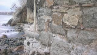 Морската стихия откри римска постройка в Сарафово