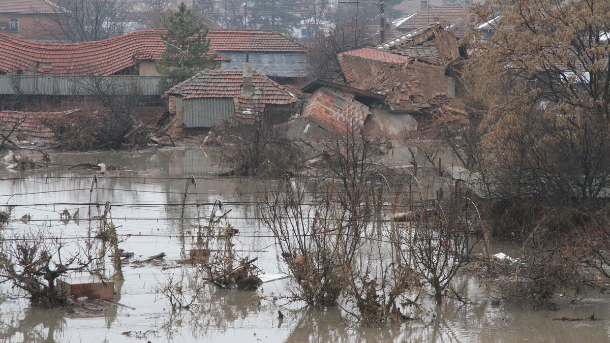 Откриха удавеното семейство от Бисер  
