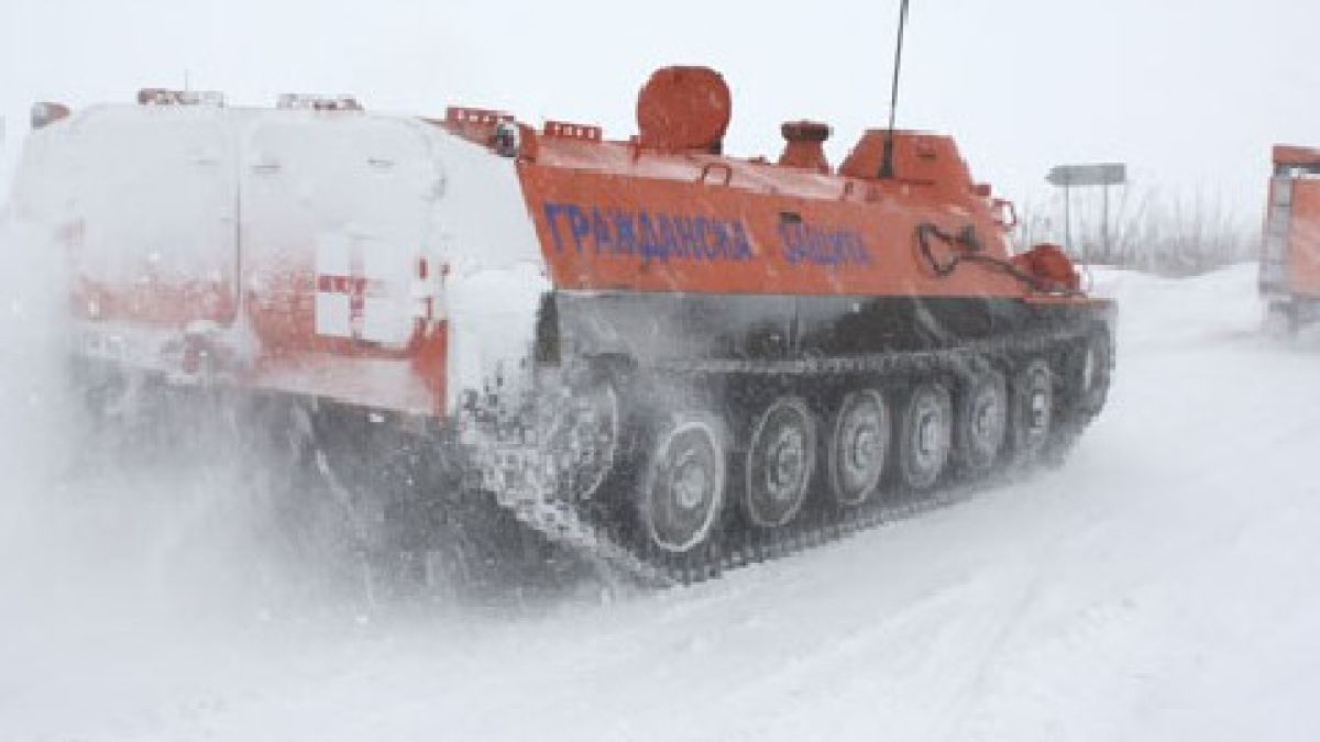 Пазач на кариера оцеля след 4 дни снежна блокада