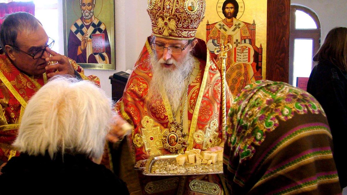 Дора Апостолова: Митрополит Йоаникий е мафиот! 