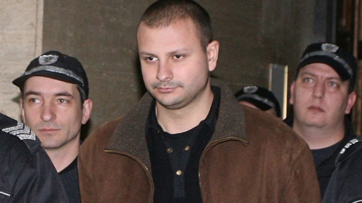 Местят Заека в психиатрична клиника 