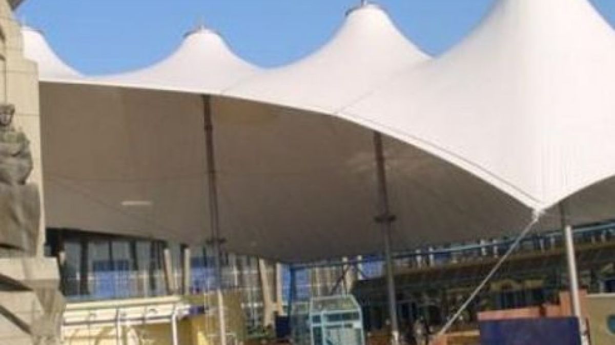 Падна шатрата на Централна гара