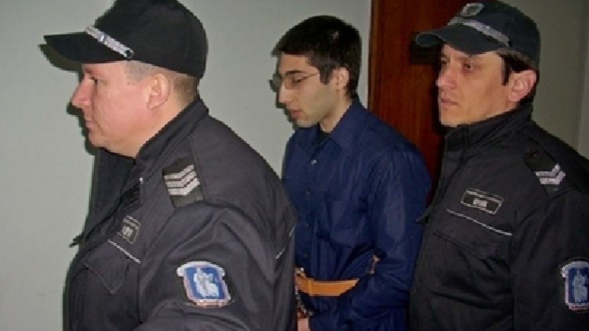 Дадоха 17 години на Деян Димитров