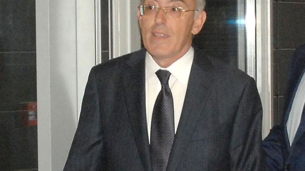 Огнян Донев искал да става премиер
