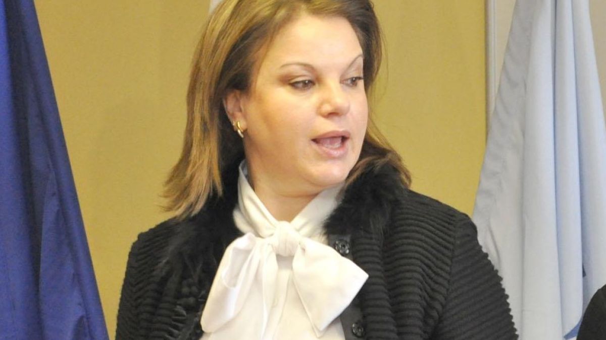 Нели Нешева: Как са раздадени 5 млн. лева бонуси? 