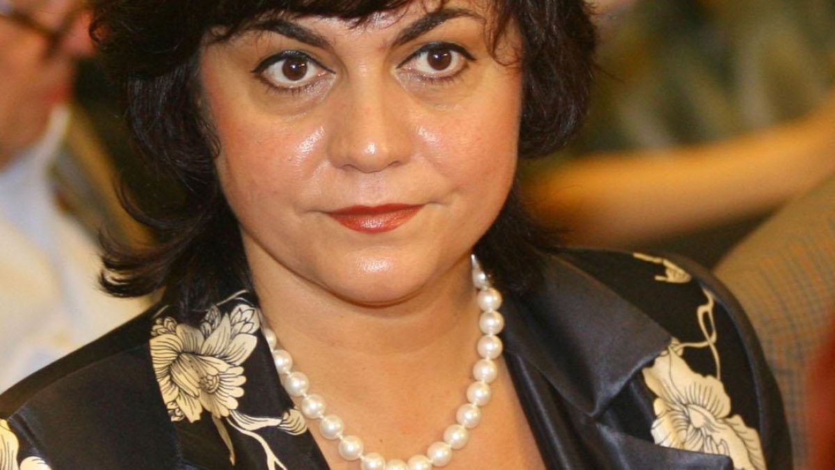Корнелия Нинова заведе дело срещу Мирослав Найденов