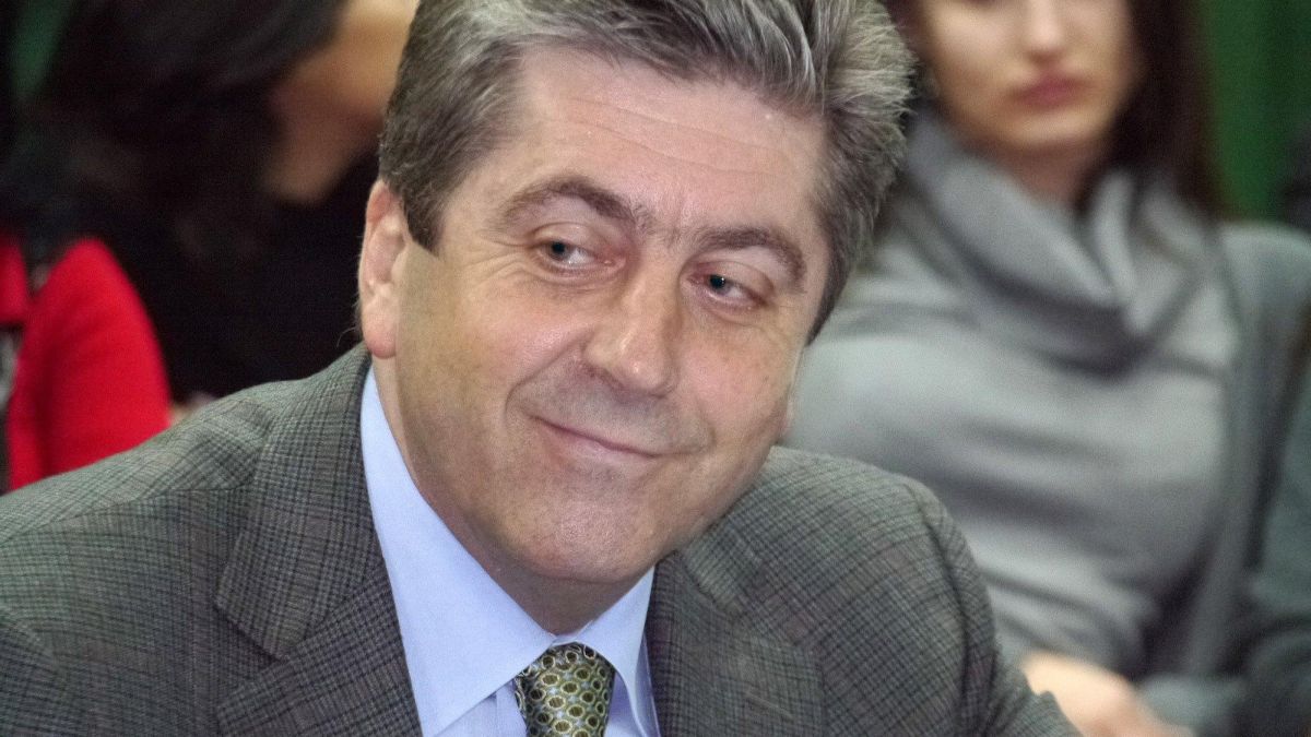 Първанов поднови войната с Борисов