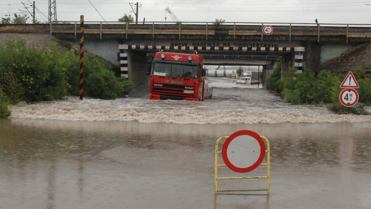Североизточна България под вода