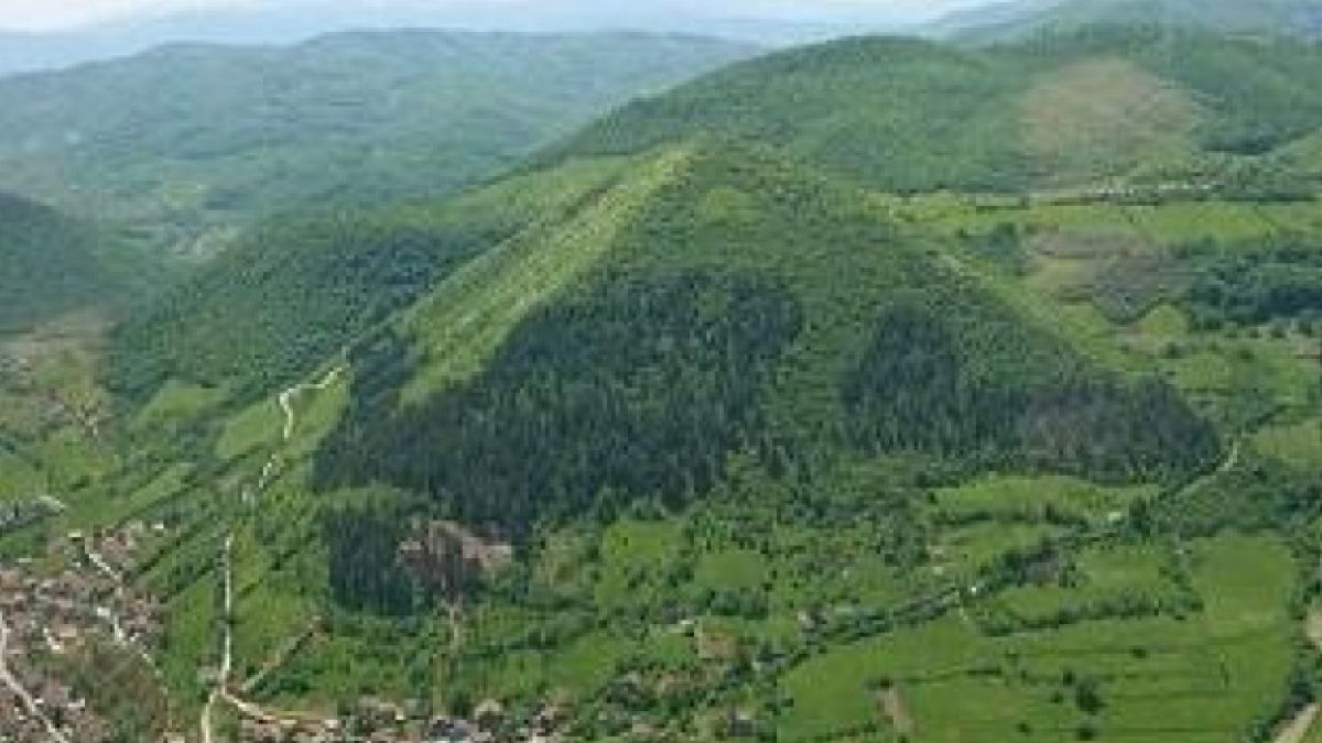 Пирамида на 3200 г. в Босна излъчва енергия