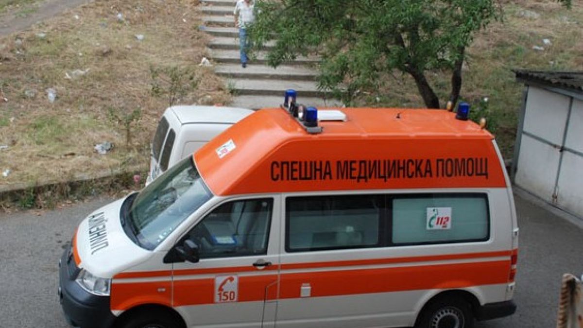 Бетонна плоча уби мъж