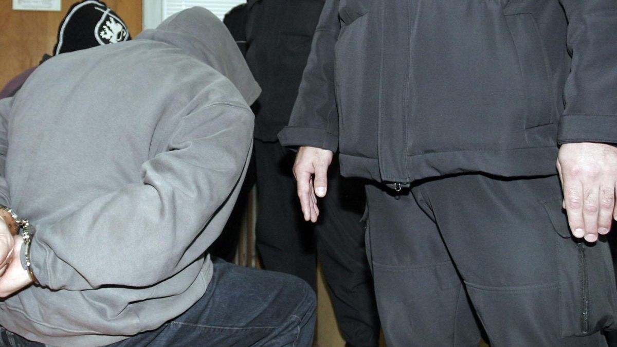 Измамници крадат апартаменти по 4 схеми