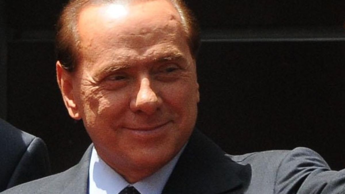 Берлускони декларирал 48 млн. евро за 2011 г.