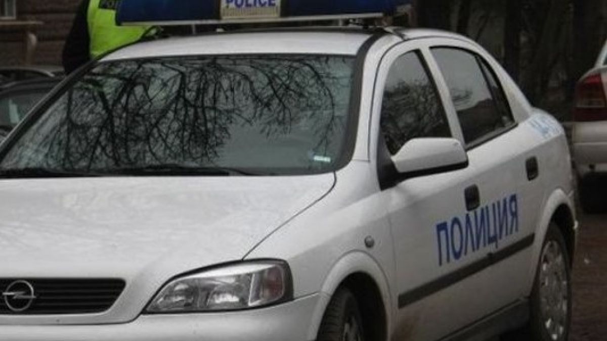 Нагли апаши обраха кондуктор
