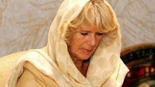 Не е за вярване каква красавица е била на младини кралица Камила 