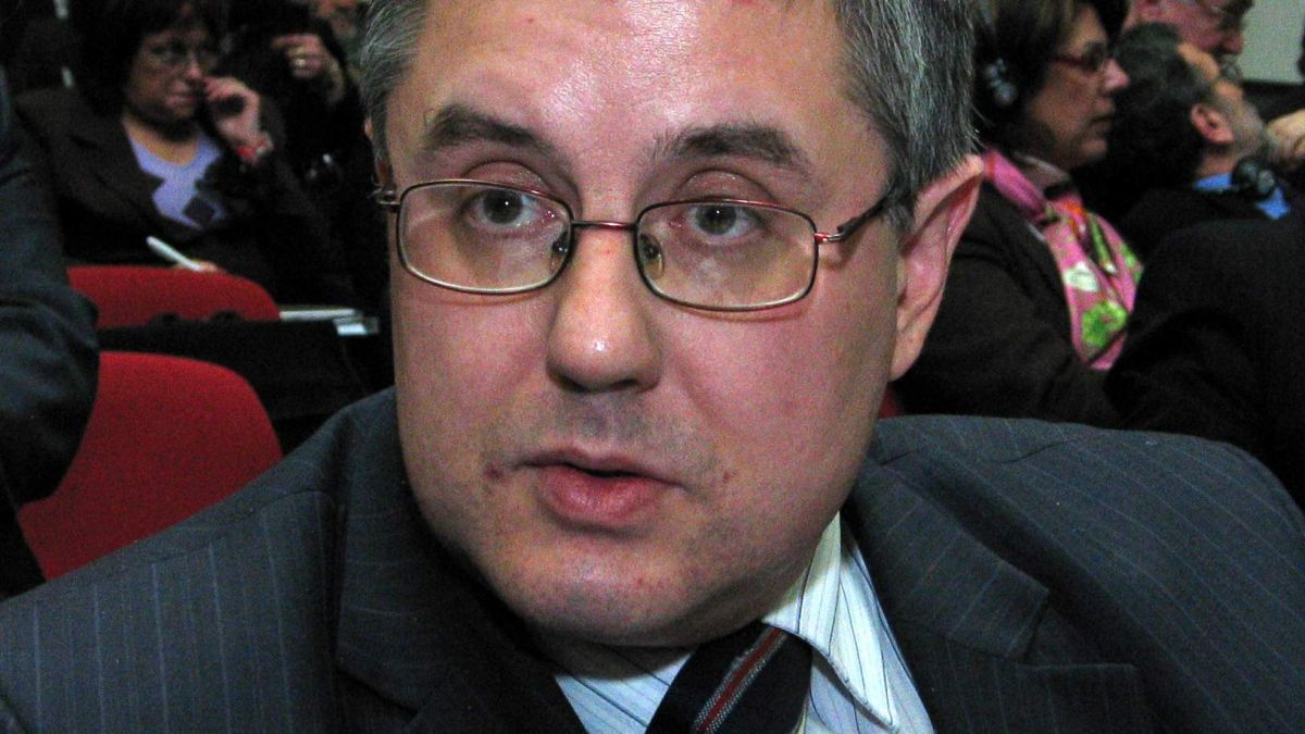 Три мадами се скубят за соцдепутата Димчо Михалевски!