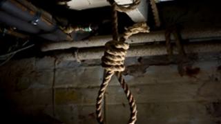 Момиче се обеси в училищна тоалетна