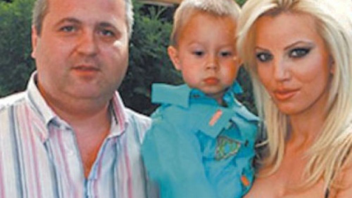 Коко Динев и Емилия празнуваха Великден в Кулата