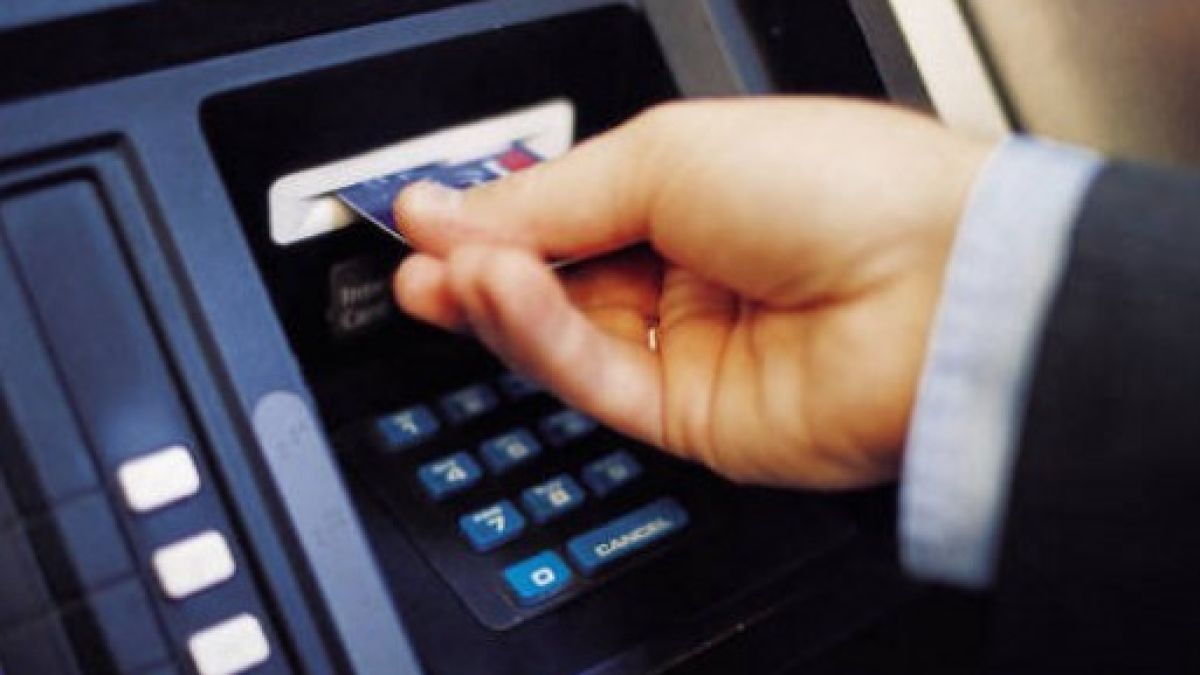 10 българи, източвали банкомати, арестувани в Испания 
