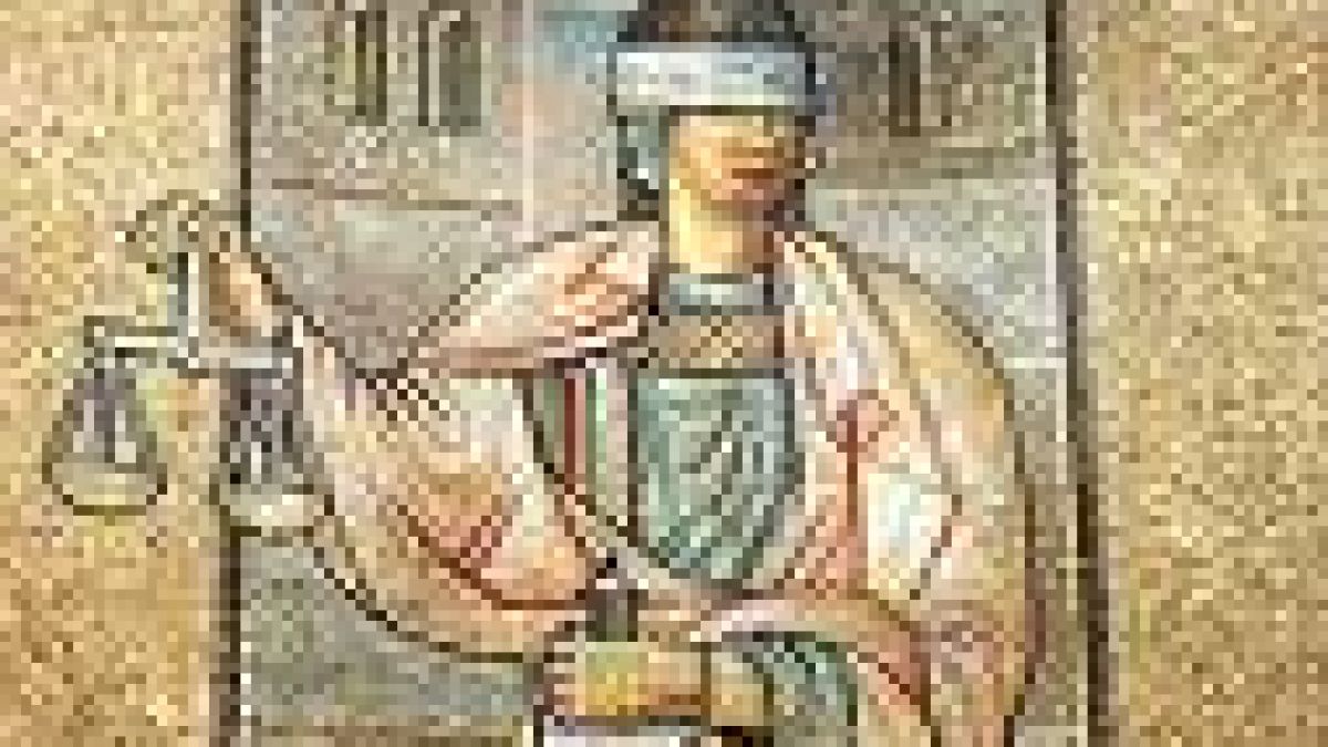 Двама от сводниците остават на топло
