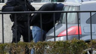 Топченге спасява "Опасните" от засади