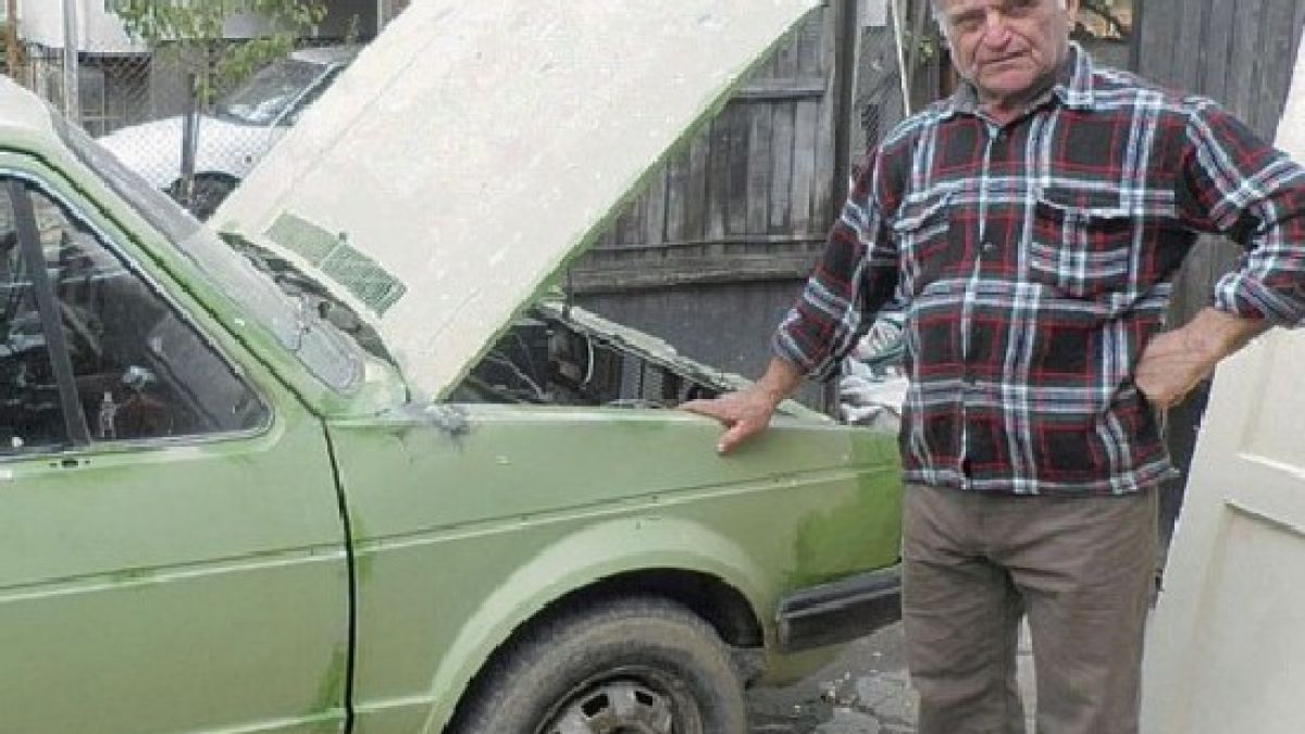 Голф стана електромобил, изминава 100 км срещу 2 лв.