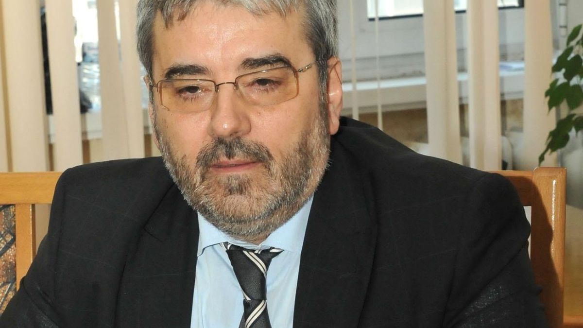 Семерджиев: Заемът на НЕК няма да оскъпи тока 
